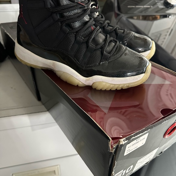 Air Jordan 11 (72-10) - Picture 5 of 15